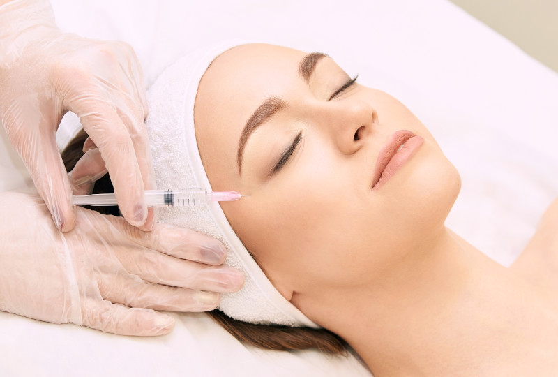 injection de Botox pour réduire les ridules des yeux